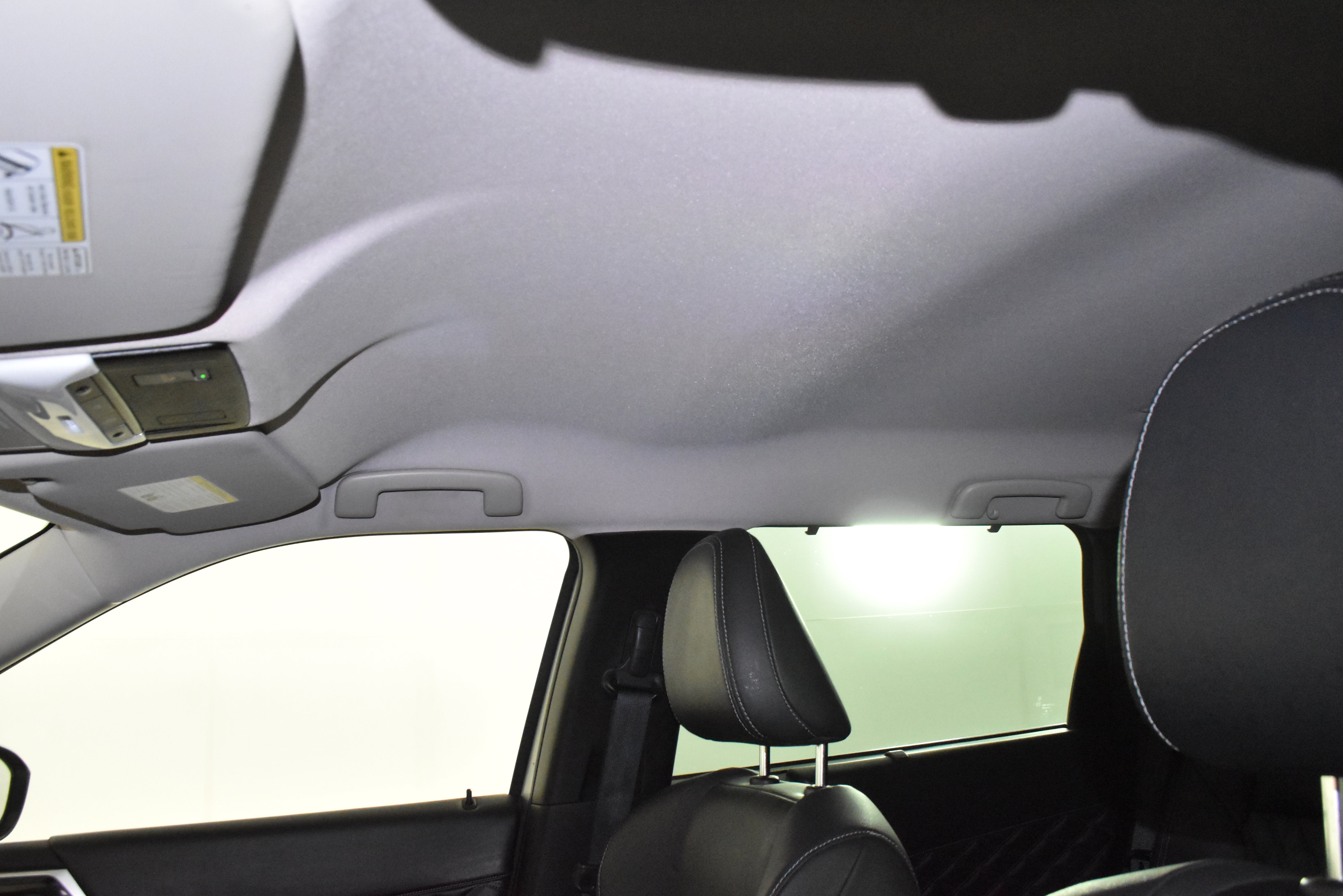 2023 Mitsubishi Outlander SEL 40th Anniversary Edition GT photo 2