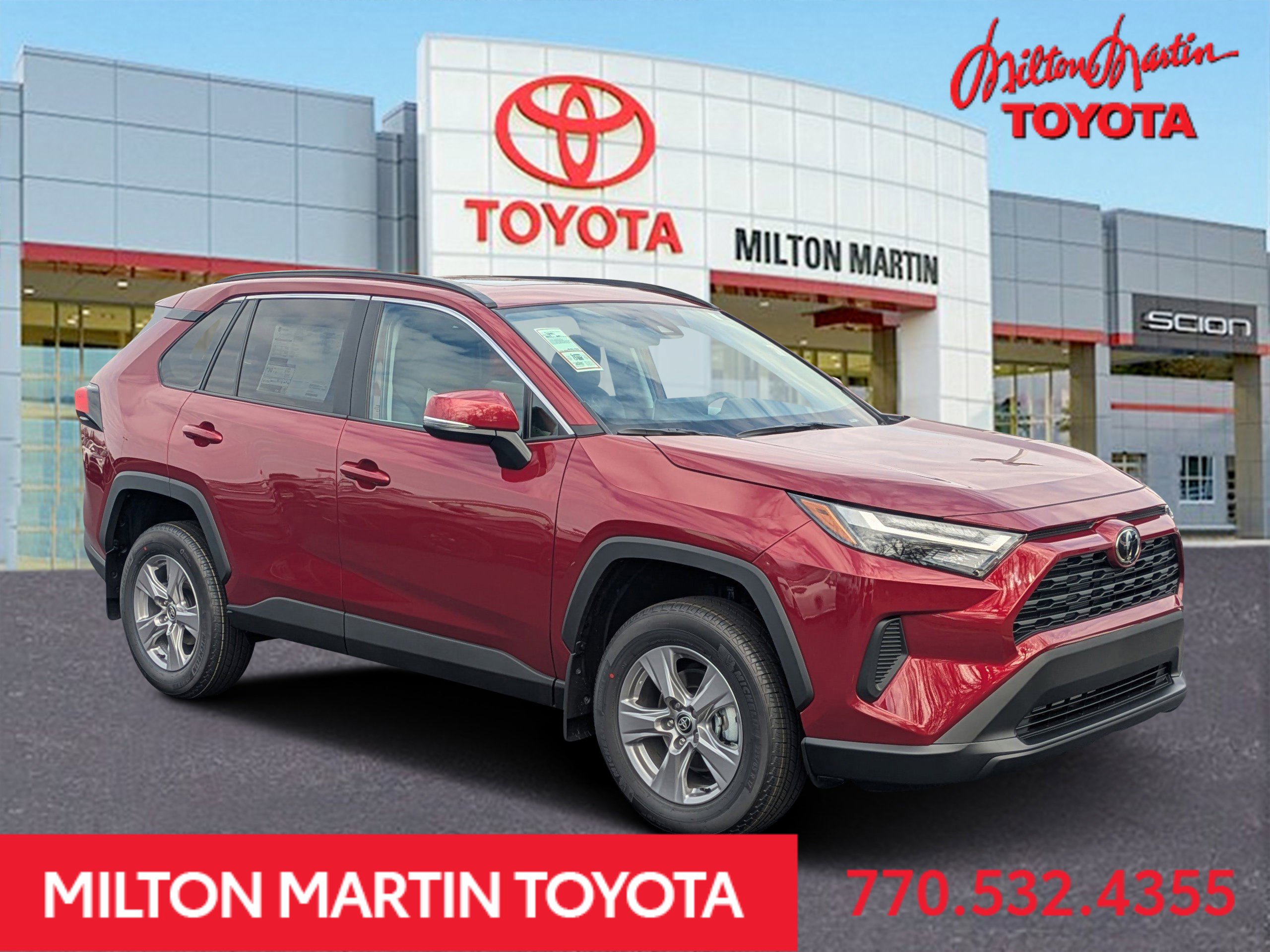 2025 Toyota RAV4 XLE's photo