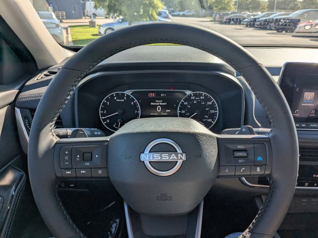 2026 Nissan Rogue SV photo 17