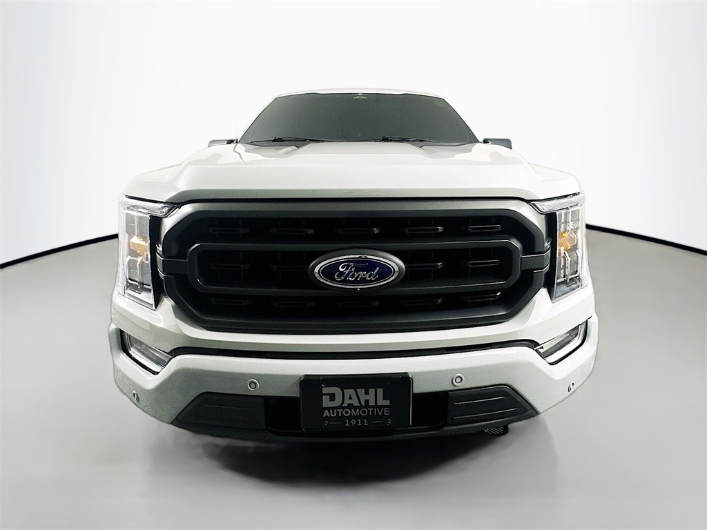 2023 Ford F-150 XLT photo 2