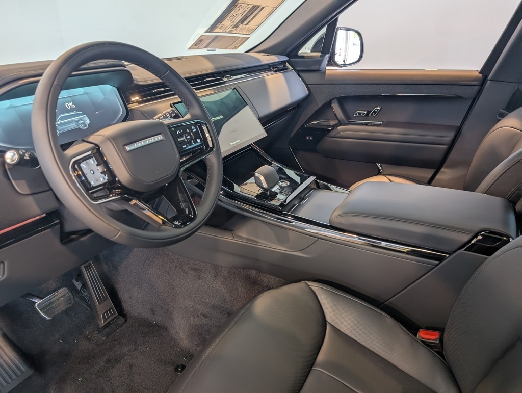 2025 Land Rover Range Rover Sport SE photo 10