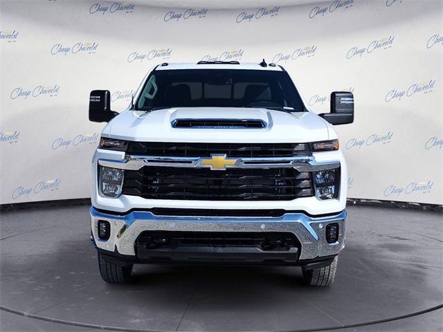 2026 Chevrolet Silverado 3500HD LT photo 7