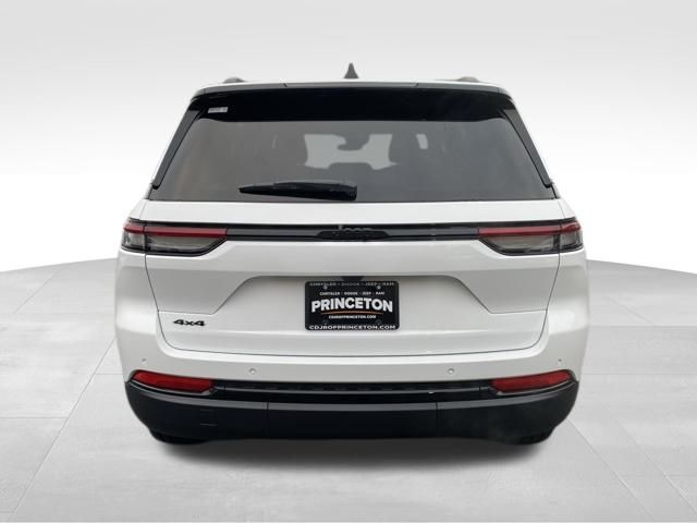 2025 Jeep Grand Cherokee Altitude X photo 4