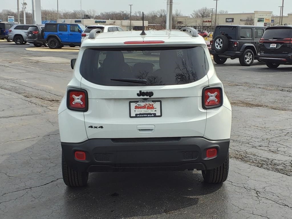 2023 Jeep Renegade Altitude photo 6