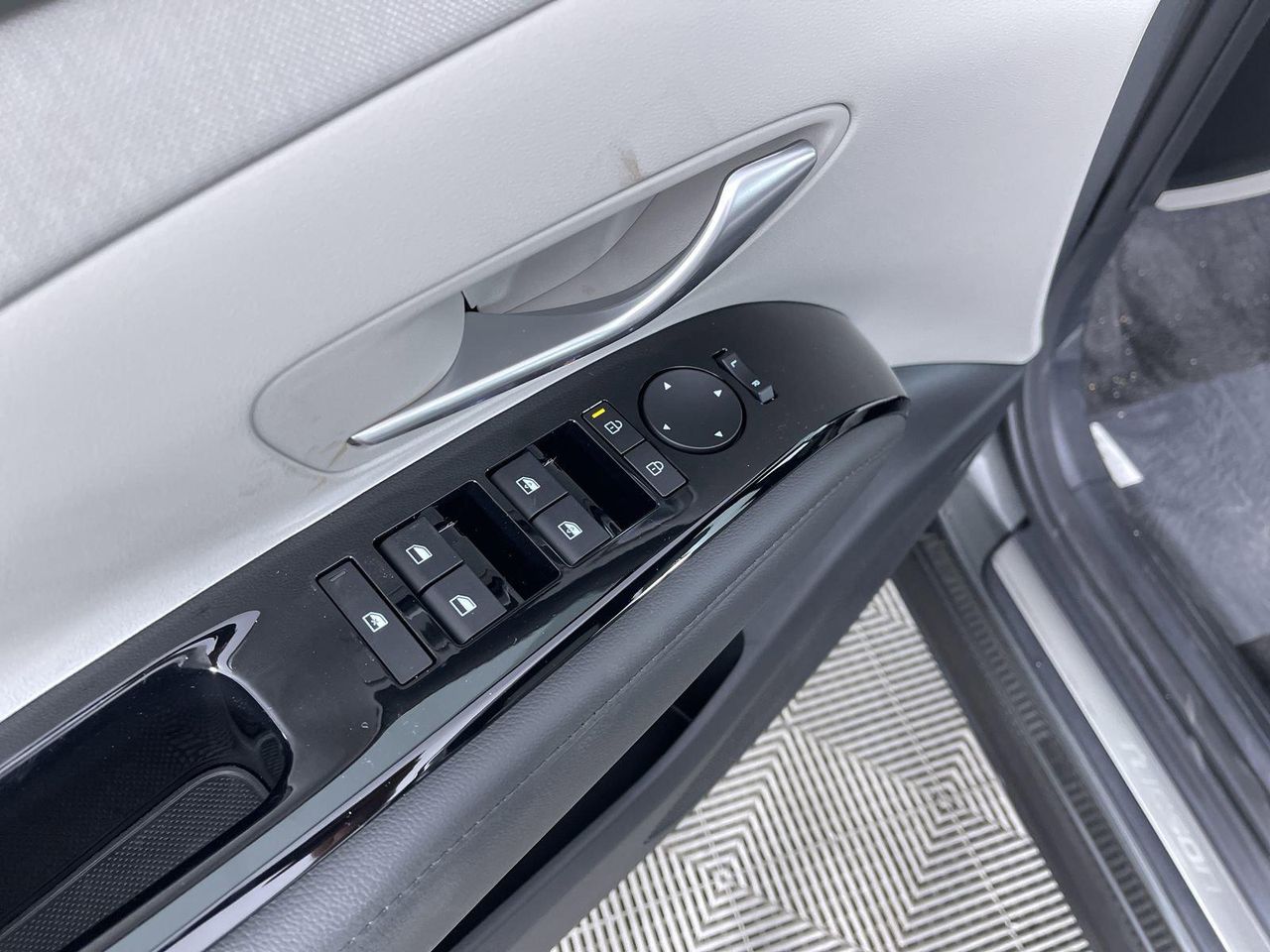 2025 Hyundai Tucson Limited photo 22