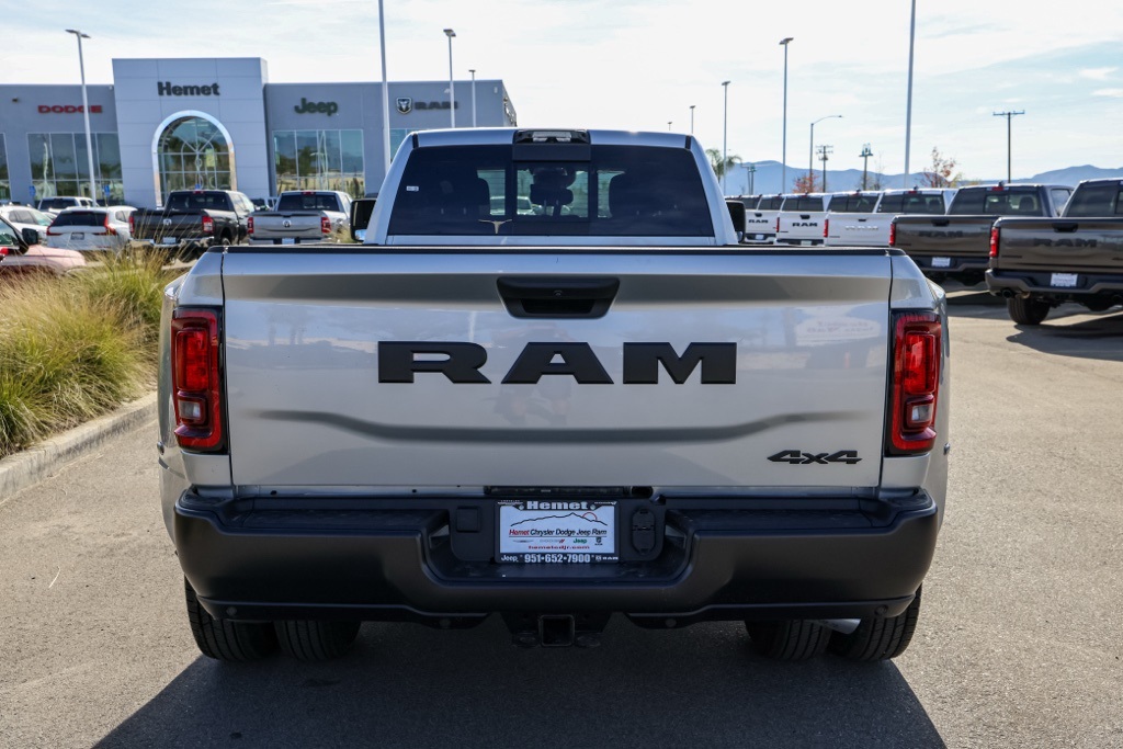 New 2026 Silver-Zynith Exterior Paint RAM Tradesman image 4