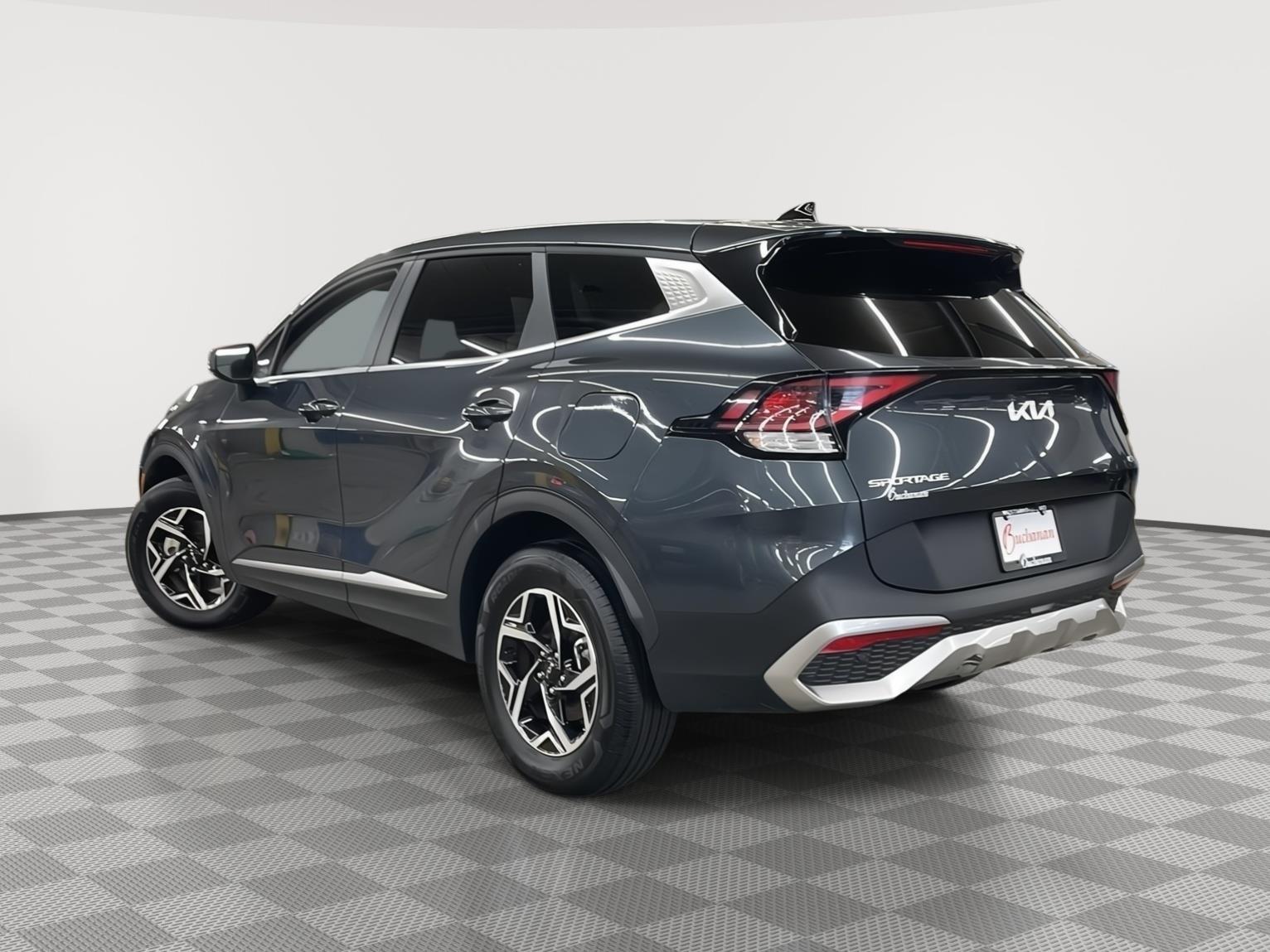 2024 Kia Sportage LX photo 4