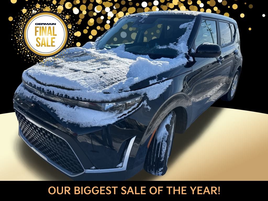 2023 Kia Soul LX's photo