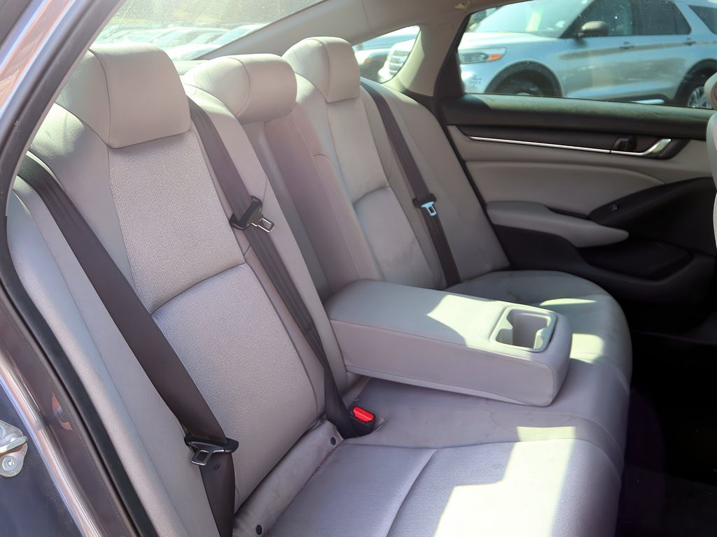 2019 Honda Accord LX 1.5T photo 24