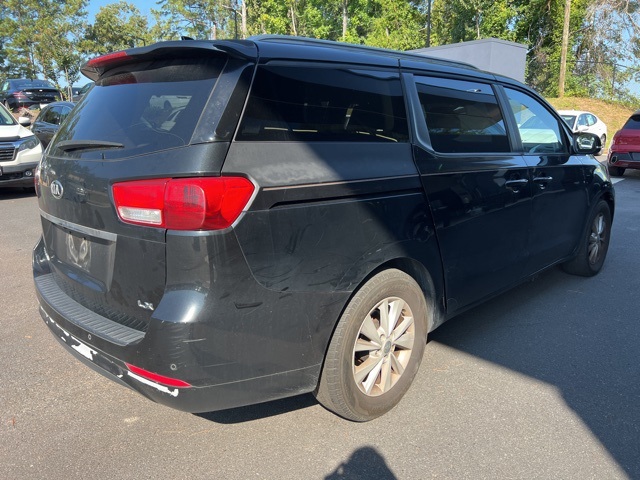 2016 Kia Sedona LX photo 5