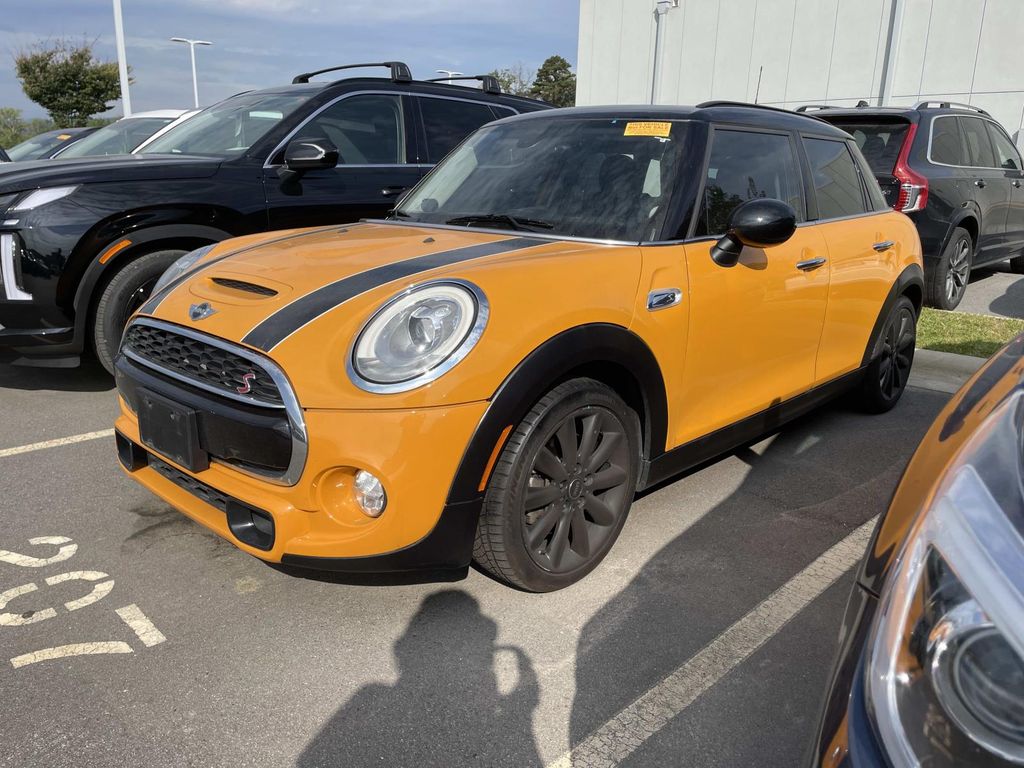 2016 Mini Cooper Hardtop S photo 2