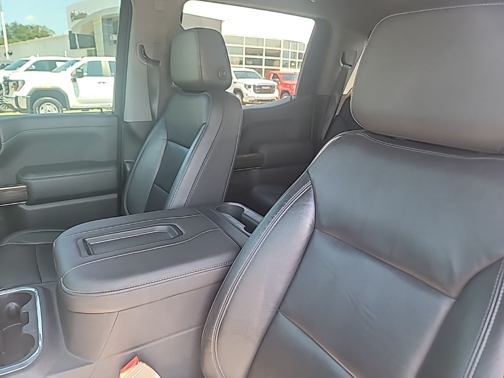 2020 Chevrolet Silverado 1500 RST photo 12
