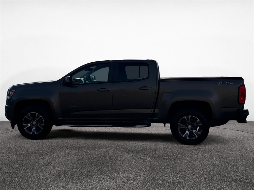 2016 Chevrolet Colorado Z71 photo 2
