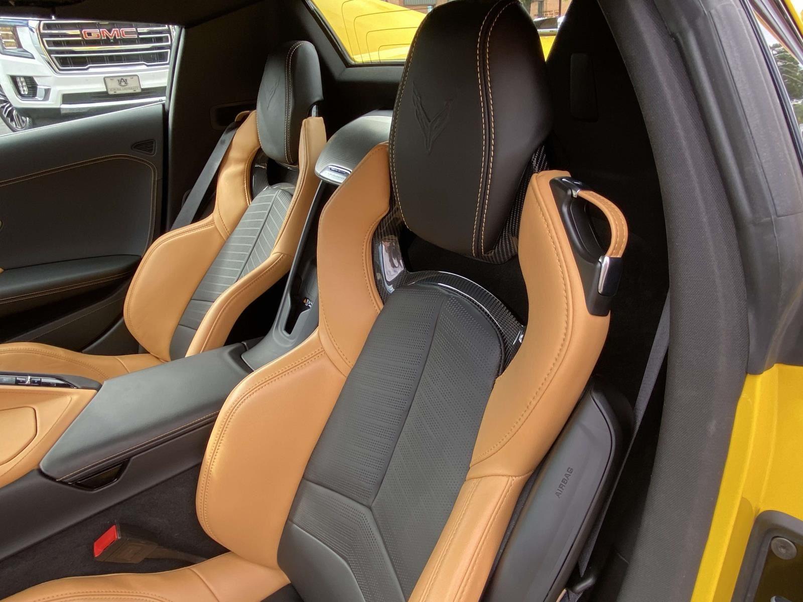 2025 Chevrolet Corvette Stingray 2LT photo 4