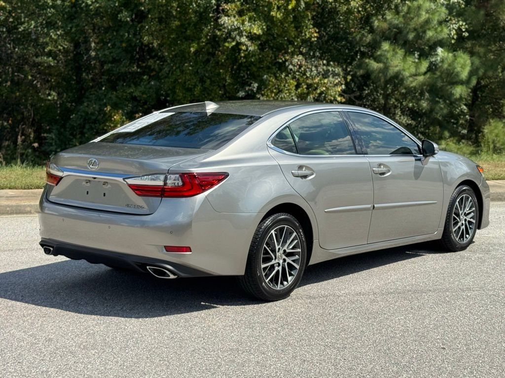 2017 Lexus ES 350 Luxury photo 28