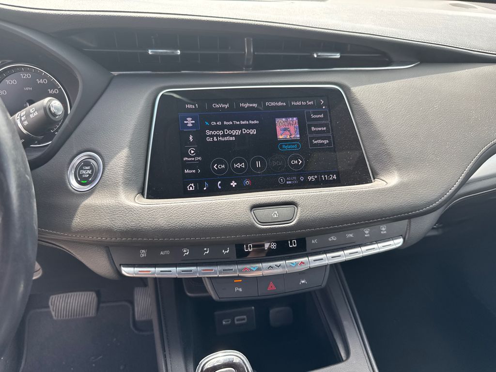 2023 Cadillac XT4 Premium Luxury photo 28