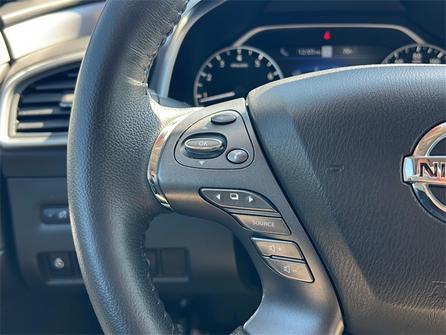 2022 Nissan Murano SL photo 9