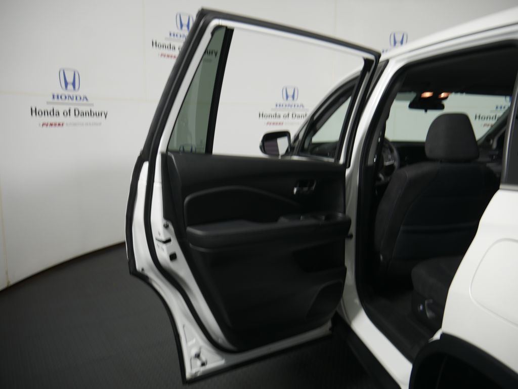 2021 Honda Pilot EX photo 13