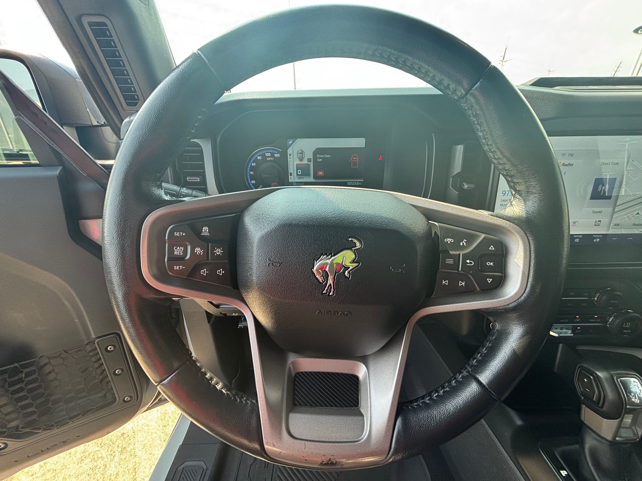 2021 Ford Bronco First Edition photo 27