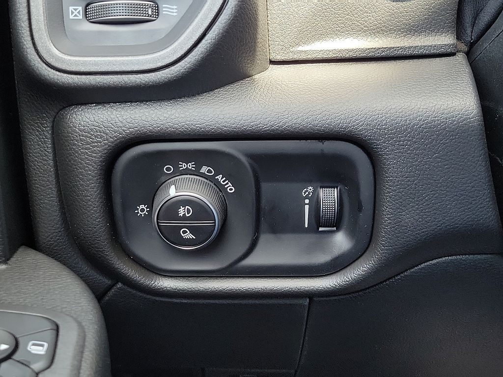 2025 Ram 2500 Tradesman photo 14