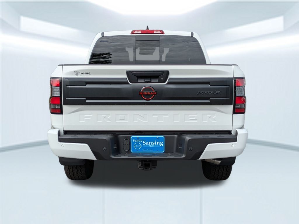 2025 Nissan Frontier PRO-X photo 4
