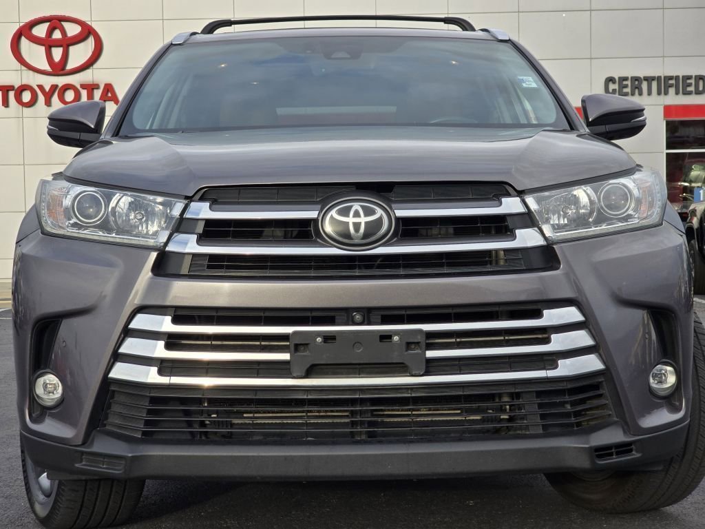 2019 Toyota Highlander Limited photo 3