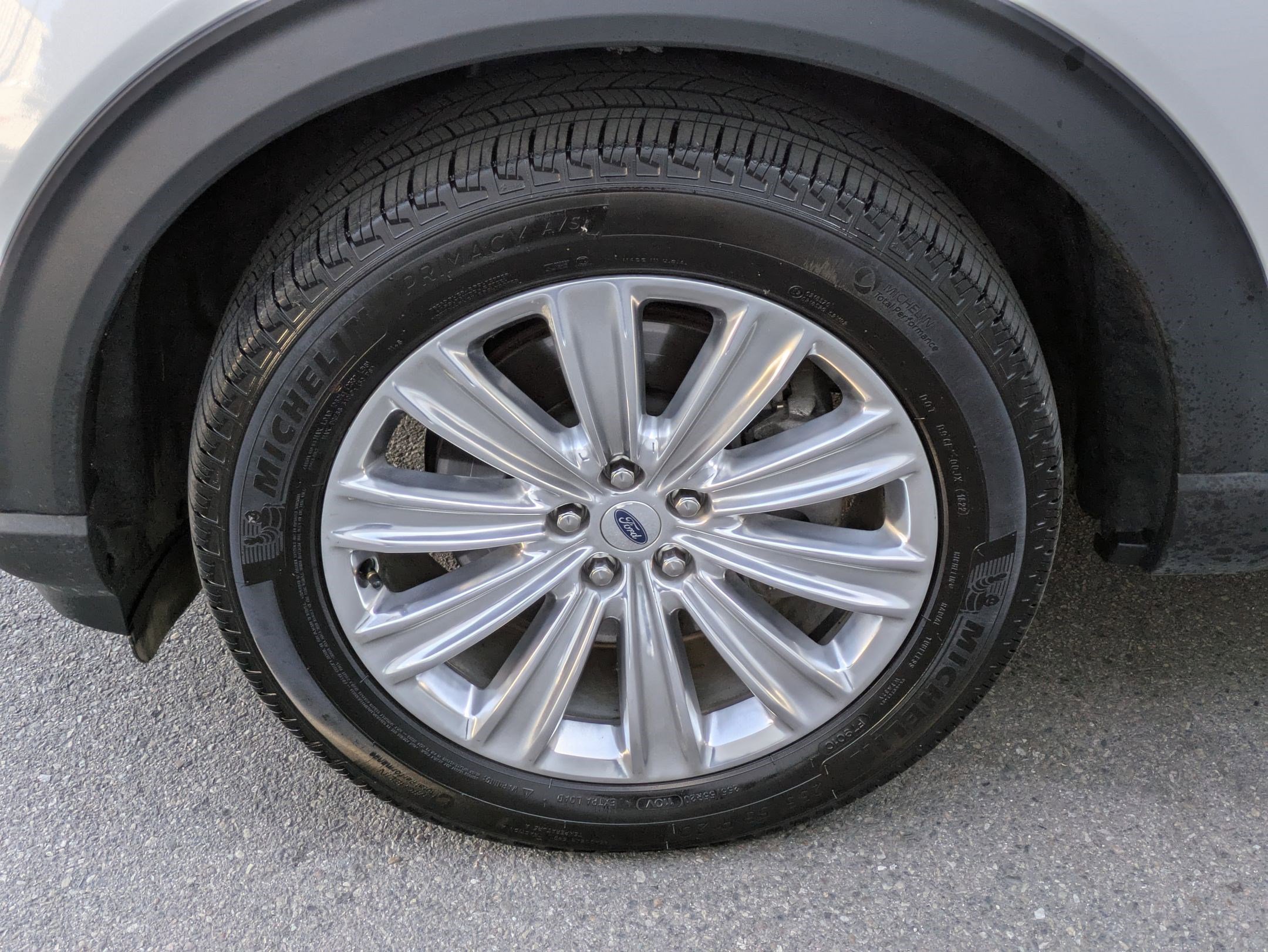 2022 Ford Explorer Limited photo 11