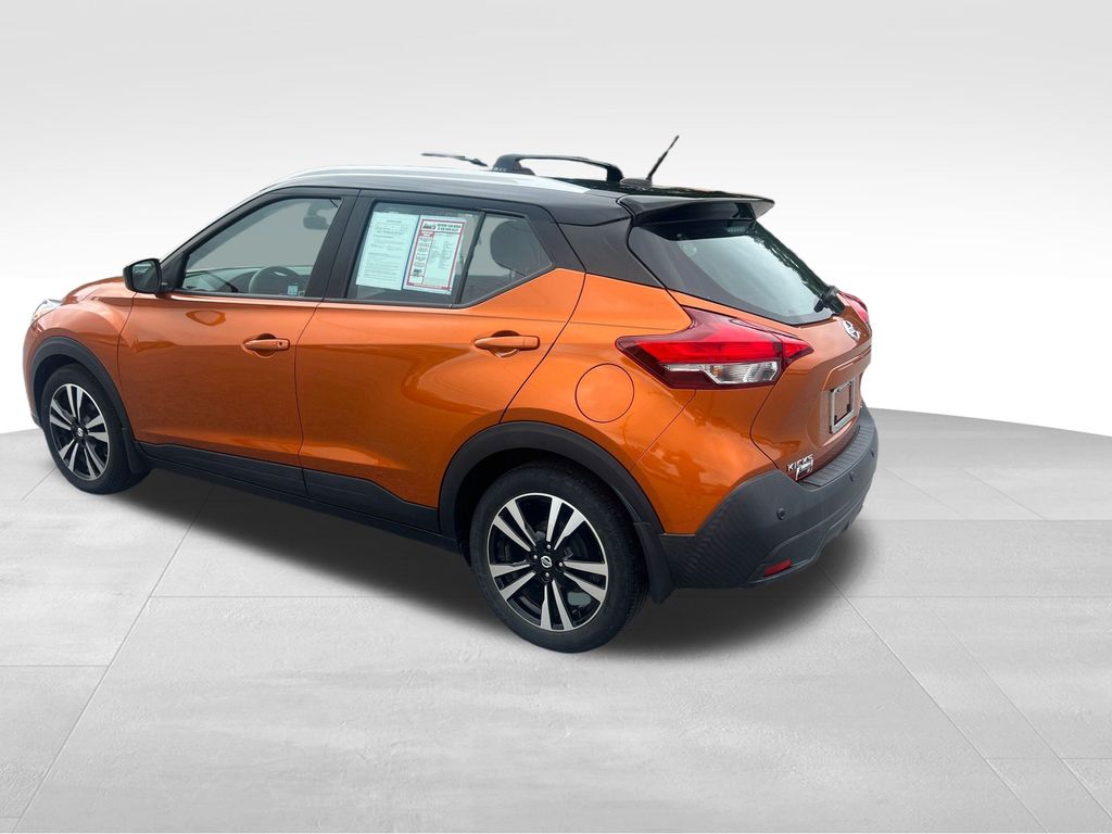 2020 Nissan Kicks SV photo 3