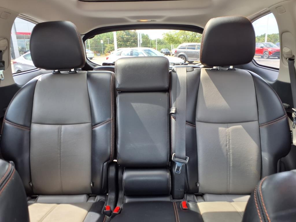 2020 Nissan Pathfinder SL photo 17