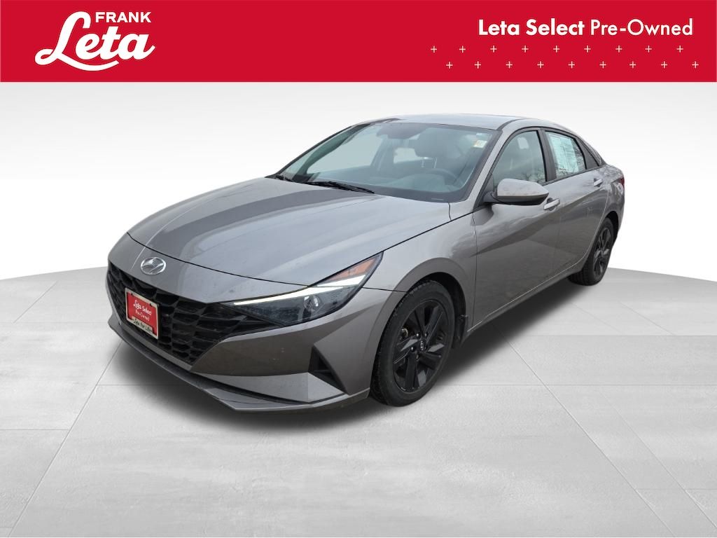 2021 Hyundai Elantra SEL's photo