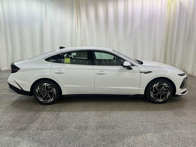 2026 Hyundai Sonata SEL Sport photo 4