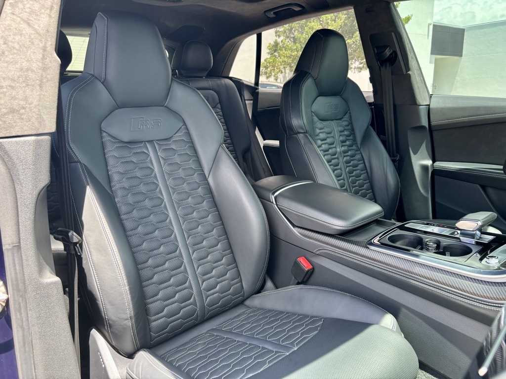 2021 Audi RS Q8 photo 18