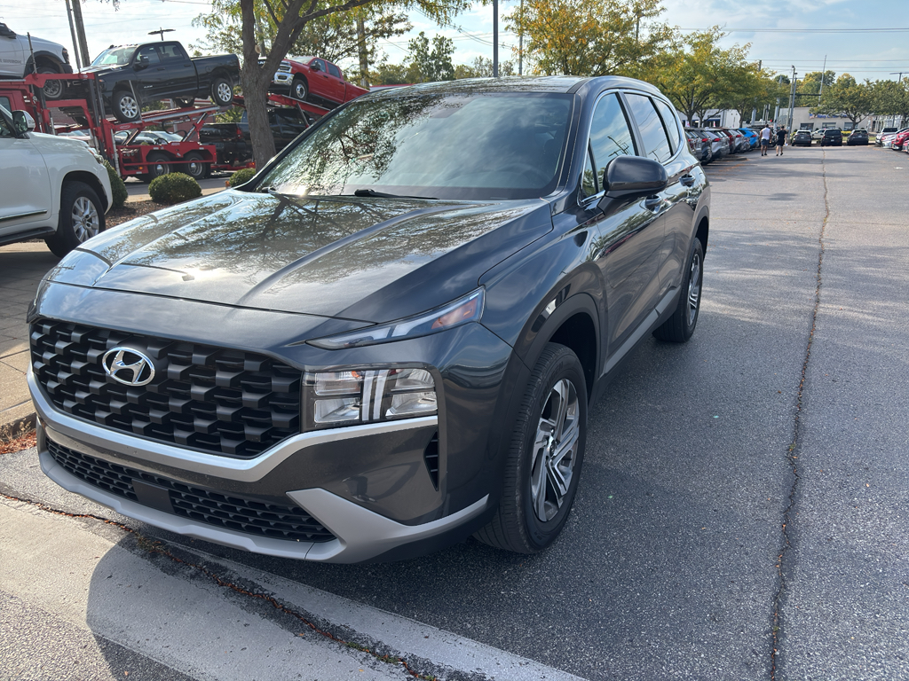 2021 Hyundai Santa Fe SE photo 3