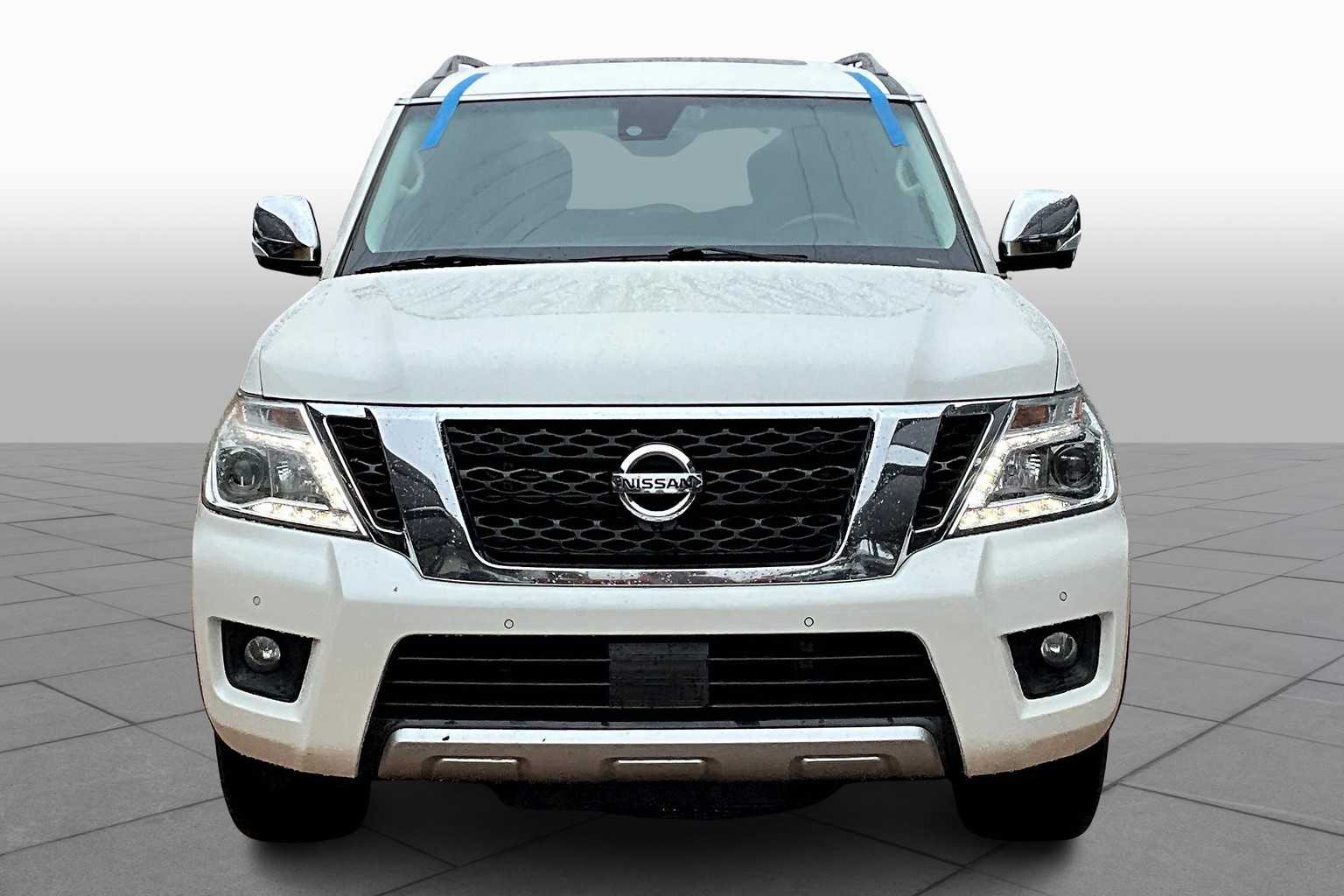 2017 Nissan Armada Platinum photo 3