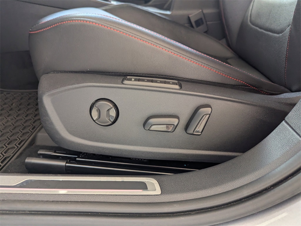 2020 Volkswagen Jetta GLI 2.0T Autobahn photo 12