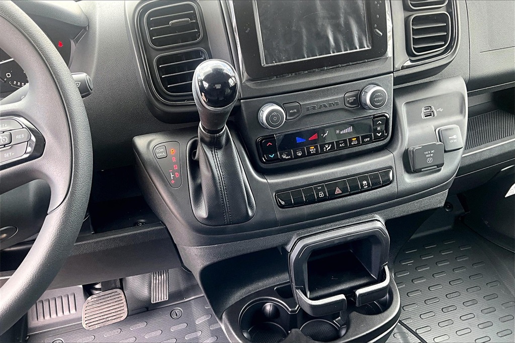 2024 Ram ProMaster 2500 Base photo 3