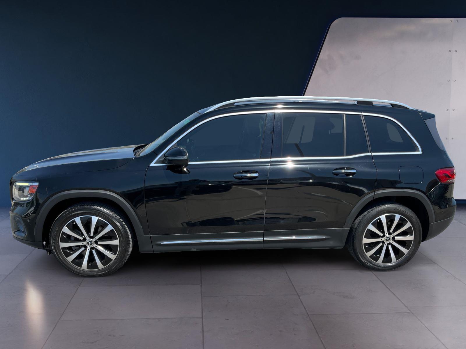 2021 Mercedes Benz GLB 250 photo 2