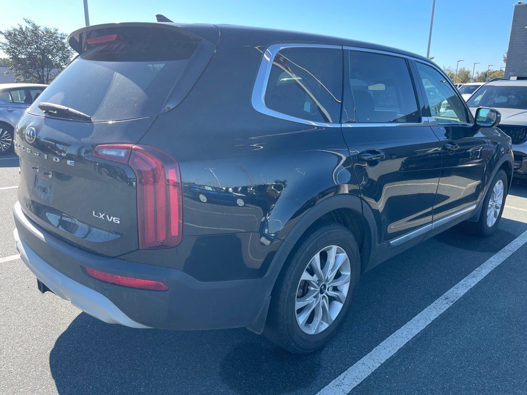 2020 Kia Telluride LX photo 2
