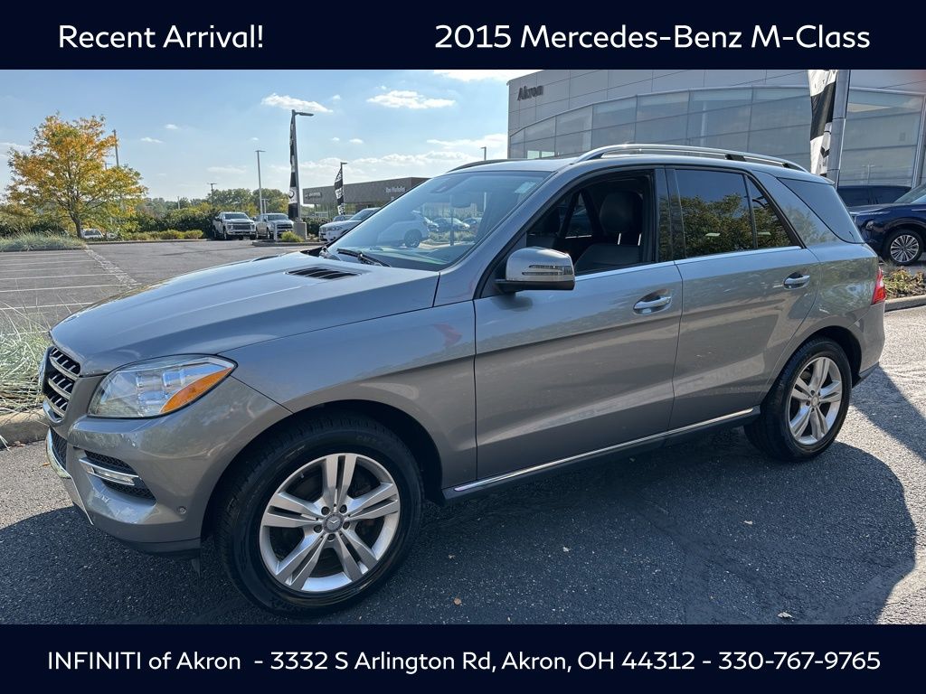 2015 Mercedes Benz ML 350 4MATIC photo 9
