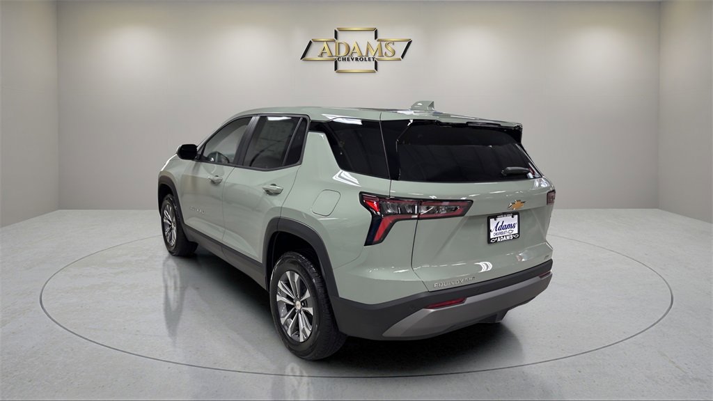 2026 Chevrolet Equinox LT photo 3