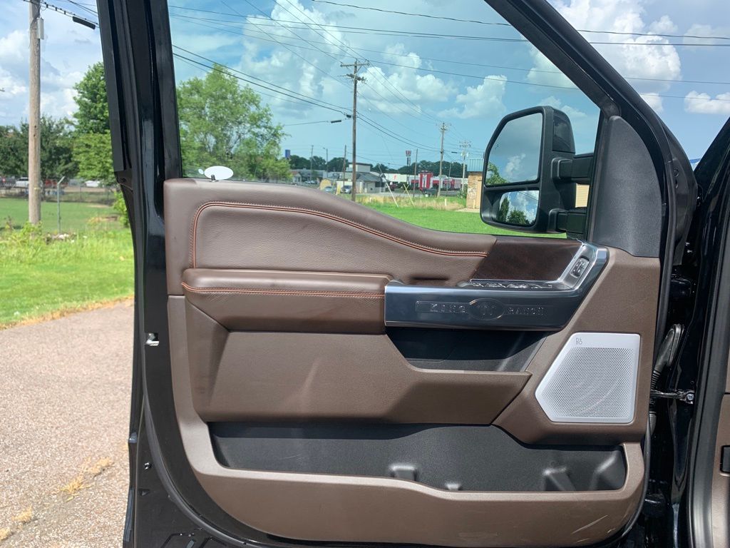 2025 Ford F-250 King Ranch photo 10