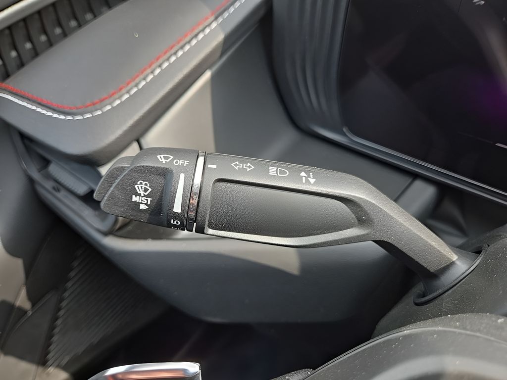 2025 Dodge Charger R/T photo 19