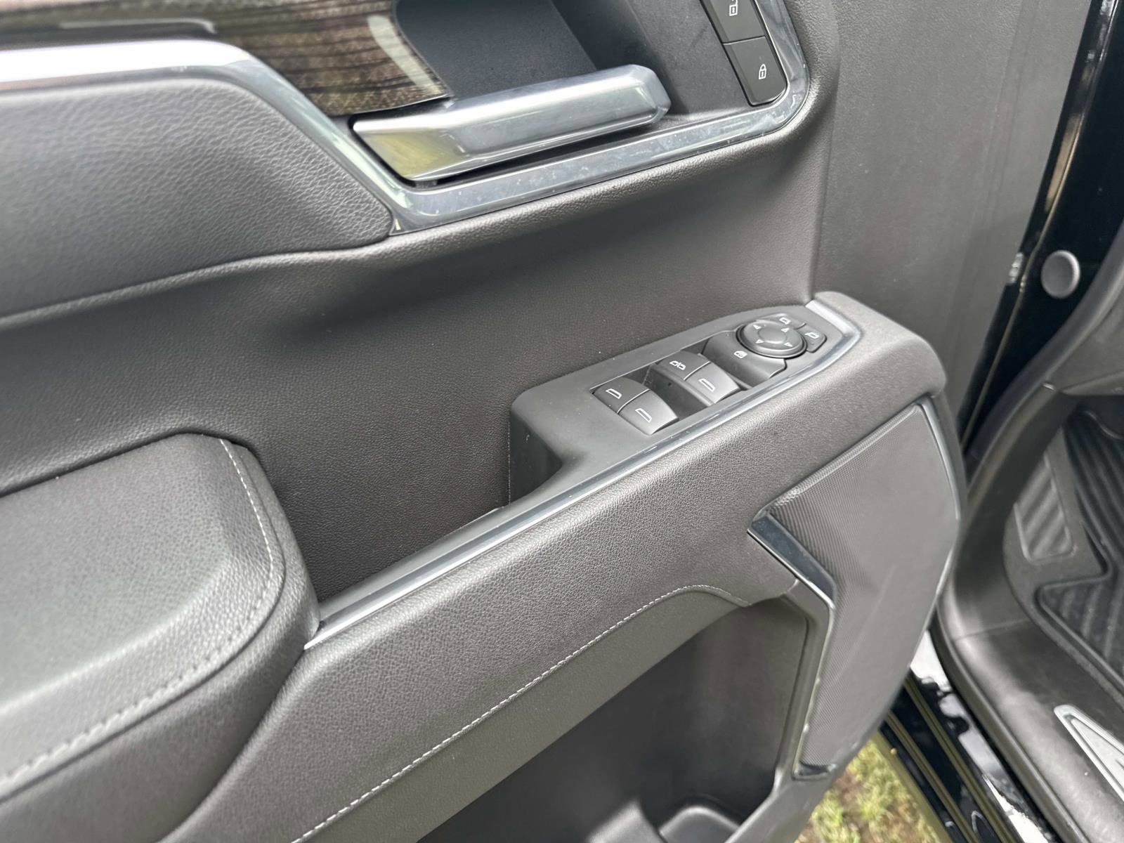 2025 Chevrolet Silverado 1500 LT photo 16