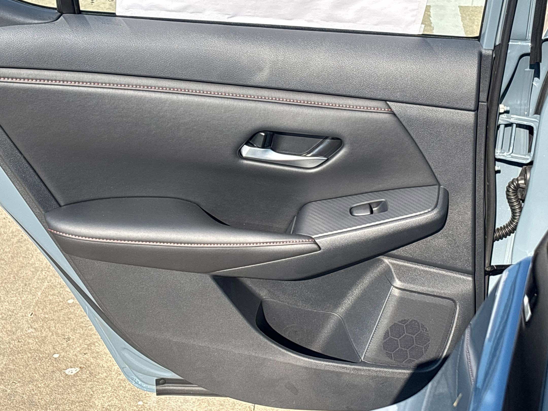 2025 Nissan Sentra SR photo 23