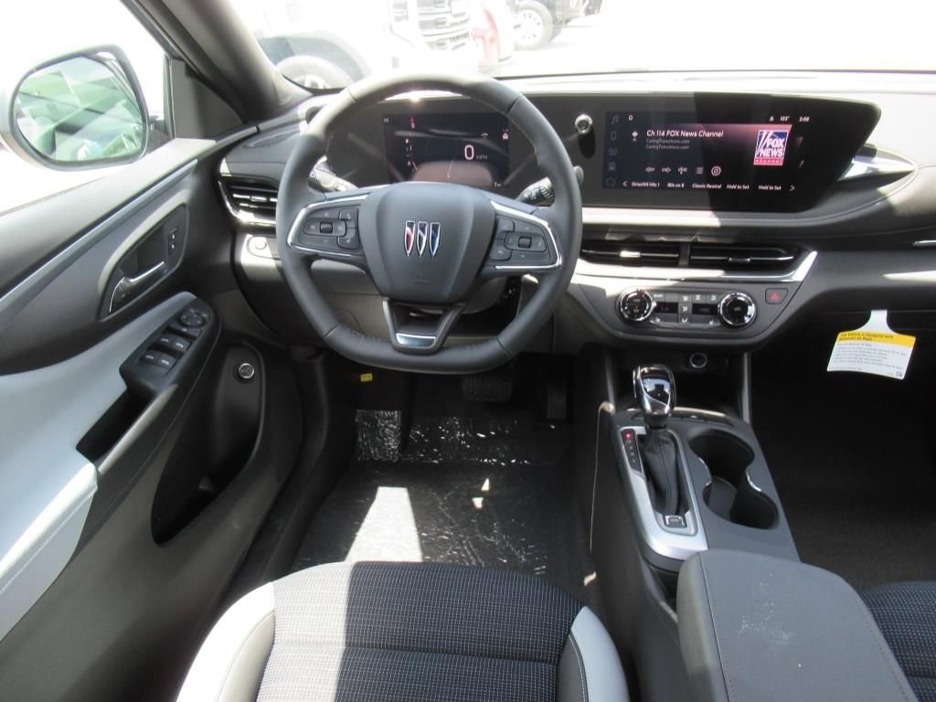 2025 Buick Envista Preferred photo 12