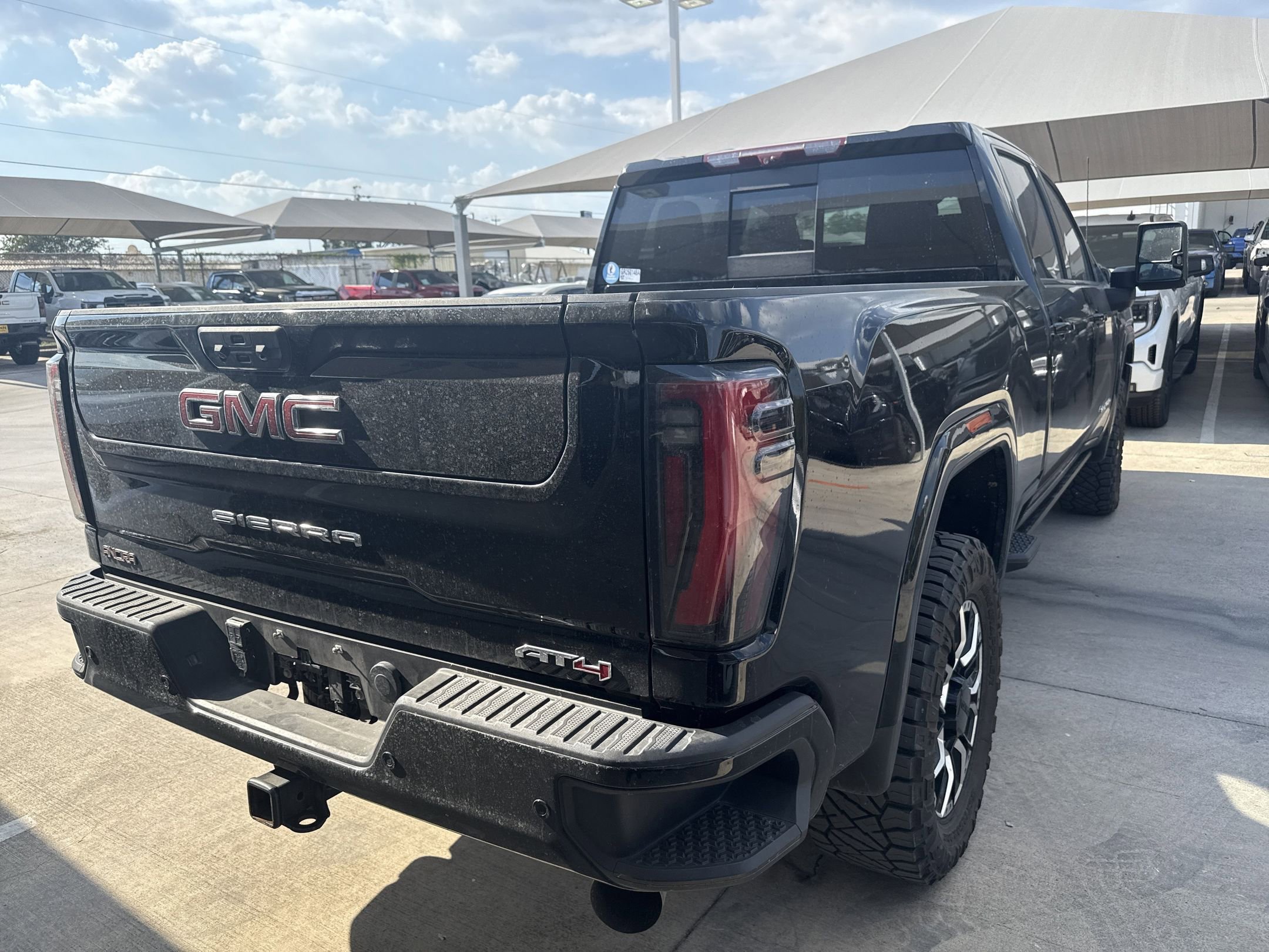 2024 Gmc Sierra HD AT4 photo 4