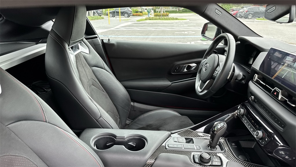 2024 Toyota Supra 3.0 photo 16