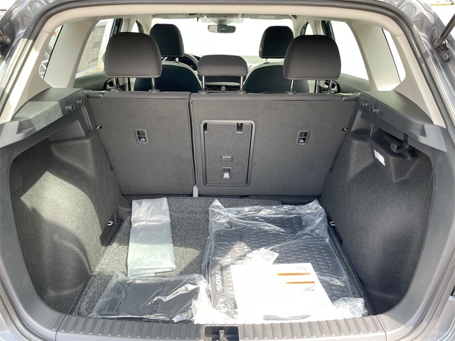 2025 Volkswagen Taos S photo 37