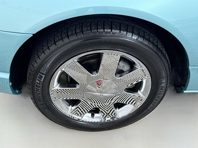 2002 Ford Thunderbird Base photo 22