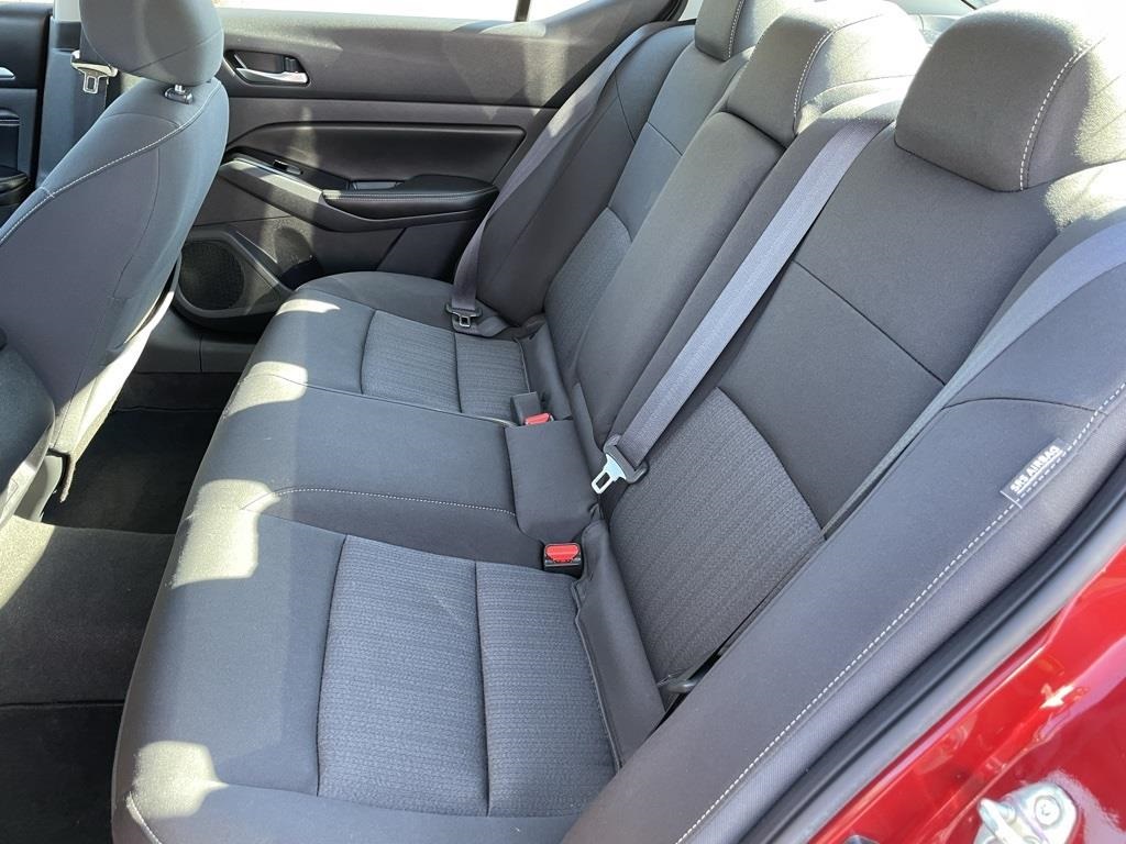 2021 Nissan Altima 2.5 SV photo 6
